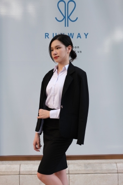 Đồng phục nhân viên kèm vest