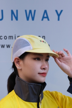 Nón đồng phục màu vàng 