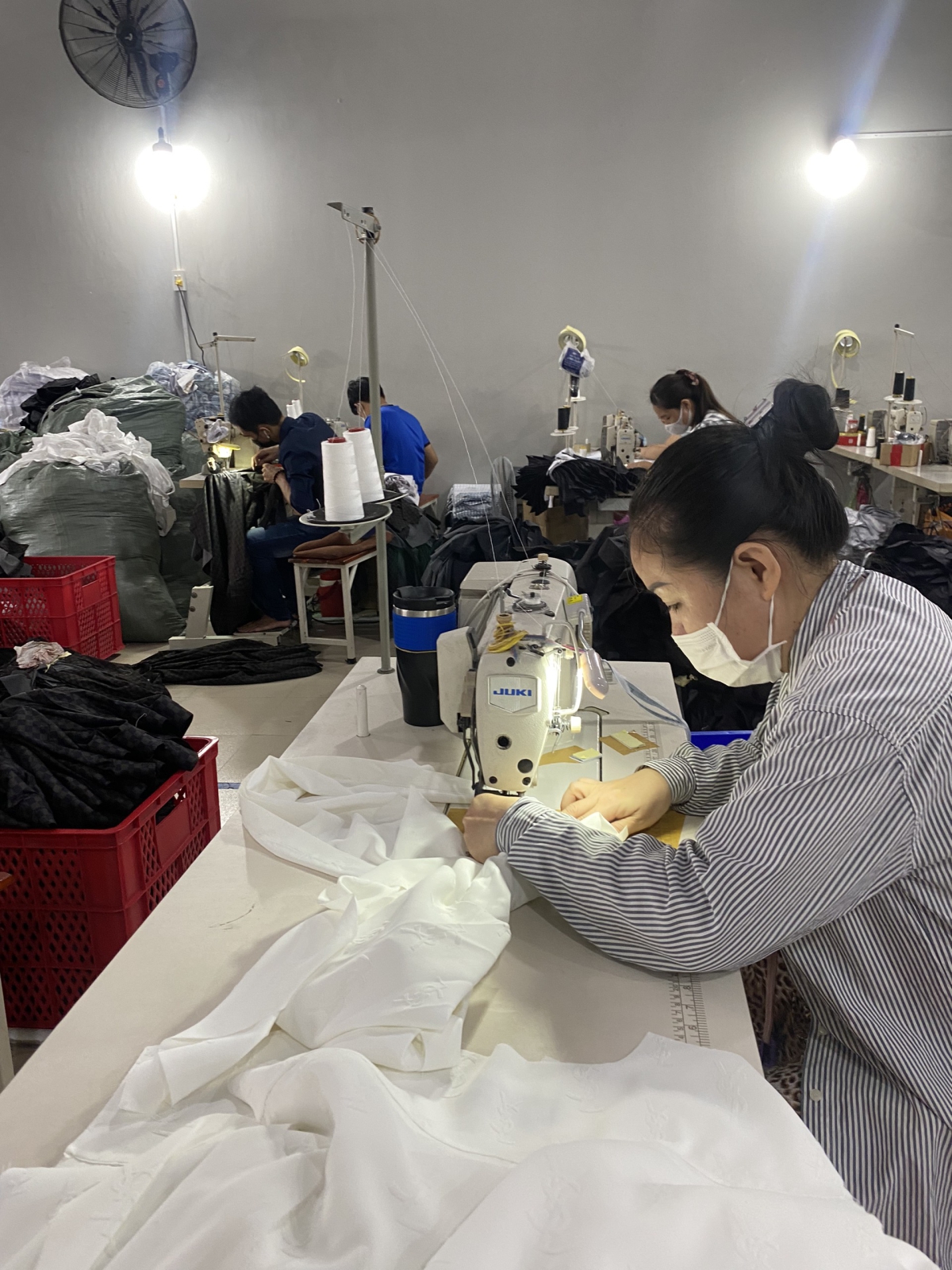 CUNG CẤP ÁO ĐỒNG PHỤC GIÁ RẺ